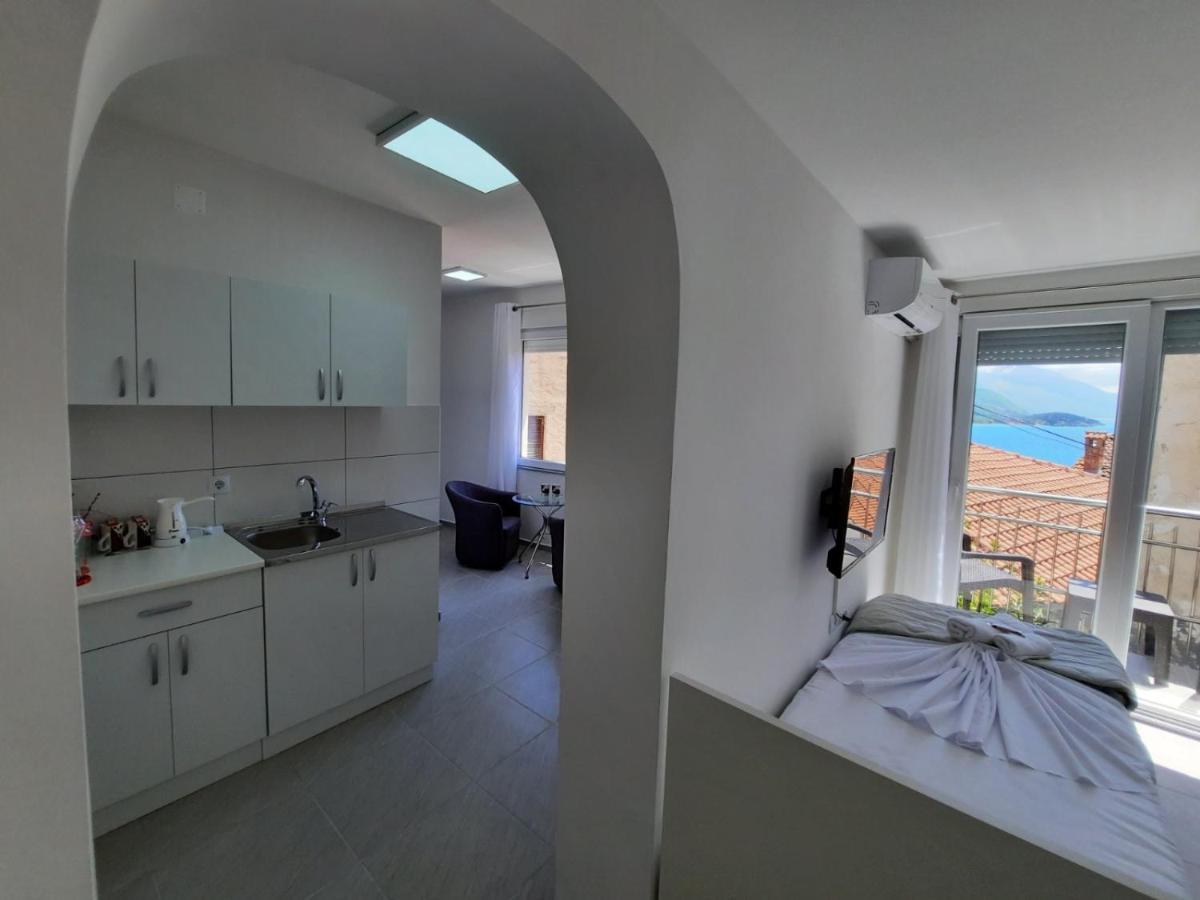 Redex Apartments Ohrid Extérieur photo